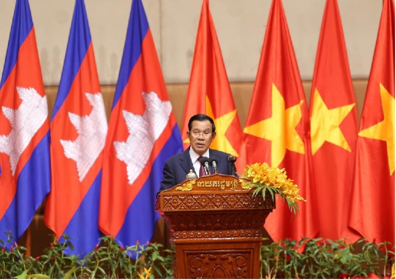 Thủ tướng Campuchia Hun Sen dự lễ đón Xuân Canh Tý với cộng đồng người Việt